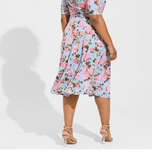 NWT MIDI Studio Knit Ruched Front Dress - Picture 4 of 5